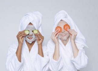 Natural Anti-Aging Remedies You Can Try: Look Younger Naturally