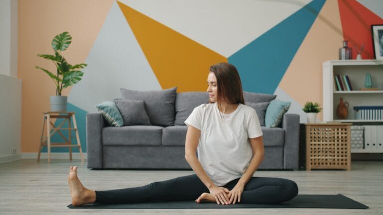 Posture correction is possible at any age — these six targeted exercises reverse the damage from years of sitting and screen time and eliminate chronic back pain. - posture correction